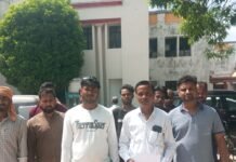 पोखरियों के पट्टे में नियमों की अनदेखी का आरोप:ग्रामीणों ने डीएम को सौंपा पत्र, जांच और आवंटन निरस्त करने की मांग