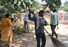 गढ़ा गौतम गांव में चला स्वच्छता अभियान:20 सफाई कर्मियों ने मिलकर हटाया कूड़ा-कचरा