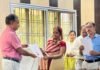 श्रावस्ती में सीएमओ ने 5 डायरिया चैंपियन को किया सम्मानित:शशिलता, किस्मती, वसीम, नीलम, साधना को मिला प्रशस्ति पत्र, डायरिया से डर नहीं कार्यक्रम की समीक्षा