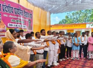 रामपाल चौधरी 66 मतों से अध्यक्ष पद पर जीते:अन्य सभी पदाधिकारी निर्विरोध चुने गए, निर्वाचन अधिकारी ने दिलाई शपथ