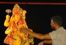 हर्रैया में गणपति बप्पा की विदाई:अबीर-गुलाल के बीच निकली विसर्जन यात्रा, मनोरमा घाट पर नाव और गोताखोर तैनात