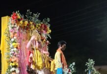 महराजगंज में गणेश प्रतिमा विसर्जन यात्रा में झूमे श्रद्धालु:मऊपाकड़ से त्रिमोहानी घाट तक निकली भव्य यात्रा, पुलिस रही तैनात
