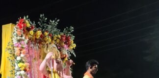 महराजगंज में गणेश प्रतिमा विसर्जन यात्रा में झूमे श्रद्धालु:मऊपाकड़ से त्रिमोहानी घाट तक निकली भव्य यात्रा, पुलिस रही तैनात