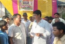 विधायक ने जन चौपाल में सुनी समस्याएं:नौतनवा विधायक ने परसा सोमाली गांव में लोगों से सीधे बात की, विकास का भरोसा दिलाया