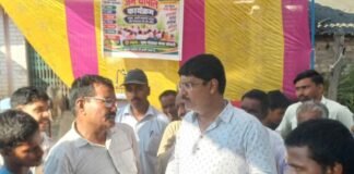 विधायक ने जन चौपाल में सुनी समस्याएं:नौतनवा विधायक ने परसा सोमाली गांव में लोगों से सीधे बात की, विकास का भरोसा दिलाया