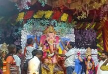 नासिरगंज में गणेश महोत्सव का आयोजन:श्रद्धालुओं ने की आरती, आकर्षक झांकी भी निकाली गई