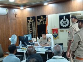 एसपी राहुल भाटी ने जनता दर्शन में सुनीं शिकायतें:जमीनी विवाद, मारपीट और महिला संबंधी मामलों के जल्द निस्तारण के निर्देश दिए