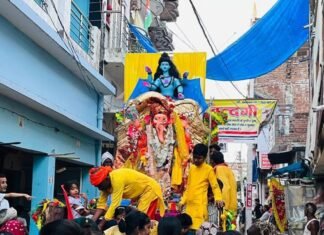 जमुनहा बाजार में निकली गणेश प्रतिमा विसर्जन यात्रा:श्रद्धालुओं ने लगाए गणपति बप्पा मोरया के जयकारे, भक्तिमय माहौल हुआ