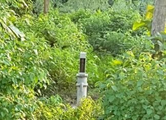 गयादत्त पुरवा में हैंडपंप खराब:120 स्कूली बच्चों समेत 500 लोग पानी को तरसे, प्रधान ने 2 दिन में मरम्मत का आश्वासन दिया