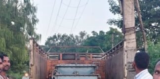 दैनिक भास्कर की खबर का असर:कठार जंगल में खराब ट्रांसफार्मर बदला गया, 20 घरों को मिली राहत
