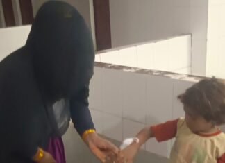 श्रावस्ती में कुत्ते ने 5 साल की बच्ची को काटा:हाथ में गंभीर चोट, मल्हीपुर सीएचसी में भर्ती
