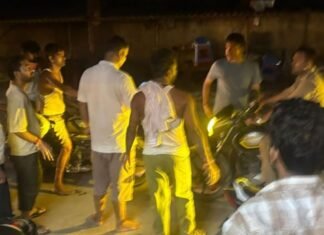 गौर बाजार में दो पक्षों में मारपीट:दुकान पर विवाद के बाद दोनों ने एक-दूसरे पर लगाए गंभीर आरोप