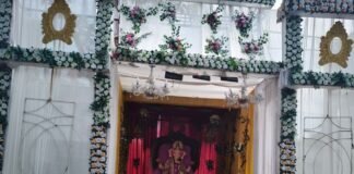 गणेश चतुर्थी पर लोगों ने की पूजा-अर्चना:बरदहिया बाजार में भजन-कीर्तन के साथ भंडारे का आयोजन, सुख-समृद्धि की मांगी मन्नतें