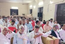 बस्ती में पूर्व प्रधानमंत्री चंद्रशेखर की जन्मशती मनाई गई:देश-प्रदेश के राजनेताओं और बुद्धिजीवियों ने उनकी वैचारिक विरासत को याद किया