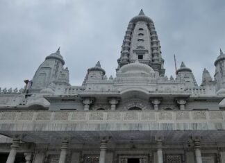 मंदिर बन चुका था… फिर भी कहा गया- ‘काम रुकना नहीं चाहिए’, कानपुर के जेके कृष्ण धाम की रोचक कहानी News Desk