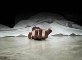 सिक्सलेन पुल के पास बिना कपड़ों के मिला युवक का शव, सिर धड़ से अलग; जांच शुरू