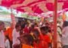 जमुनहा में ब्रह्मदेव बाबा स्थान पर तीन दिन से भंडारा:कांवरियों की लंबी कतारें लगीं, स्थानीय लोग 19वें साल से चला रहे जमुनहा में ब्रह्मदेव बाबा स्थान पर तीन दिन से भंडारा:कांवरियों की लंबी कतारें लगीं, स्थानीय लोग 19वें साल से चला रहे