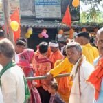 श्रावस्ती के मिर्जापुर चौराहे पर कांवड़ यात्रियों का स्वागत:श्रद्धालुओं ने प्रसाद बांटा, लगाए भोलेनाथ के जयकारे श्रावस्ती के मिर्जापुर चौराहे पर कांवड़ यात्रियों का स्वागत:श्रद्धालुओं ने प्रसाद बांटा, लगाए भोलेनाथ के जयकारे