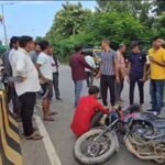 श्रावस्ती में डिवाइडर से टकराकर एक युवक की मौत:बाइक सवार को बचाने में अनियंत्रित हुई, साथी घायल; घर लौट रहे थे श्रावस्ती में डिवाइडर से टकराकर एक युवक की मौत:बाइक सवार को बचाने में अनियंत्रित हुई, साथी घायल; घर लौट रहे थे