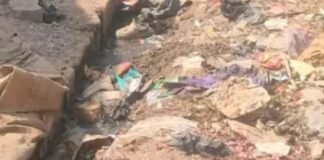 जमुनहा में नालियों की सफाई न होने से लोग परेशान:गंदगी और जलभराव से ईद पर बीमारियों का खतरा बढ़ा, प्रशासन से लगाई गुहार