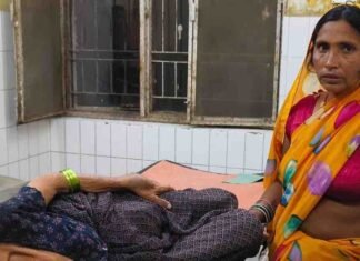 हर्रैया में 80 साल की बुजुर्ग महिला से लूटपाट:गहने छीनकर झाड़ियों में फेंका, सीएचसी हर्रैया में इलाज जारी