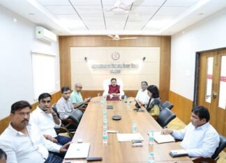 पूरे क्षेत्र को स्वास्थ्य सेवाओं से कवर करें, शत-प्रतिशत टीकाकरण एवं गर्भवती महिलाओं का समय पर पंजीयन एवं एएनसी जांच सुनिश्चित हो: उप मुख्यमंत्री शुक्ल News Desk