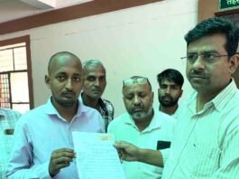 नवीन परती जमीन पर कब्जे की कोशिश का आरोप:ग्रामीणों ने तहसीलदार को ज्ञापन सौंपा, काली जी स्थान के पास होती हैं गांव की गतिविधियां