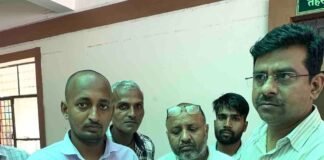 नवीन परती जमीन पर कब्जे की कोशिश का आरोप:ग्रामीणों ने तहसीलदार को ज्ञापन सौंपा, काली जी स्थान के पास होती हैं गांव की गतिविधियां