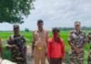 खुनवा सीमा पर एसएसबी ने युवक को पकड़ा:4 बोरी खाद और बाइक जब्त की, कस्टम को सौंपा खुनवा सीमा पर एसएसबी ने युवक को पकड़ा:4 बोरी खाद और बाइक जब्त की, कस्टम को सौंपा