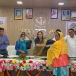 आउटसोर्स कर्मियों को 1 से 5 तारीख तक मिलेगा मानदेय:यूपी आउटसोर्स सेवा निगम शुरू, श्रावस्ती में 15 कर्मी सम्मानित आउटसोर्स कर्मियों को 1 से 5 तारीख तक मिलेगा मानदेय:यूपी आउटसोर्स सेवा निगम शुरू, श्रावस्ती में 15 कर्मी सम्मानित