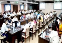 वरिष्ठ अधिकारी दूरस्थ जिलों का भ्रमण कर शिकायतों का निराकरण कराये : मुख्य सचिव बर्णवाल News Desk