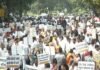 AAP पार्षद विजय कुमार पर कार्रवाई की मांग, BJP ने दफ्तर के बाहर किया प्रदर्शन