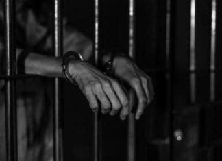 दो महीने तक रखा रहा शव, अब पुलिस सुरक्षा में दफनाया गया श्रीलंका जेल दंगे में मारे गए भारतीय का शव News Desk