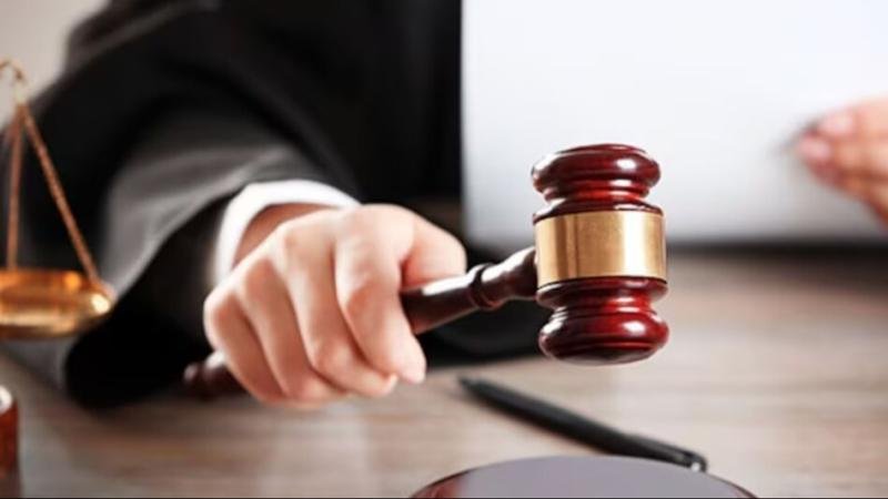 बेटे-बहू को घर खाली करने का आदेश, अहमदाबाद कोर्ट ने पिता के हक में सुनाया फैसला