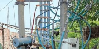 श्रावस्ती के दीकौली गांव में 5 दिन से बिजली गुल:350 घरों में अंधेरा, बच्चों की ऑनलाइन पढ़ाई पर असर