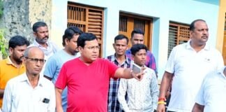 सिसवा में अध्यक्ष प्रतिनिधि ने की समस्याओं की पड़ताल:नगर भ्रमण में परखी सफाई, जल निकासी और स्ट्रीट लाइट व्यवस्था; नागरिकों से संवाद कर जानी समस्याएं