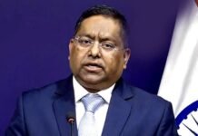 LAC पर चीन से बातचीत जारी, एफिल टावर विवाद पर विदेश मंत्रालय ने साफ किया रुख News Desk
