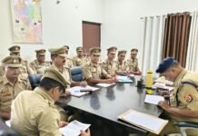 क्षेत्राधिकारी ललिया द्वारा सर्किल ललिया के समस्त विवेचकों के साथ विवेचना/अपराध समीक्षा की गई व दिए गए आवश्यक दिशा-निर्देश*