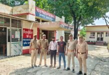 थाना म0 तराई पुलिस टीम द्वारा वांछित/वारण्टी गिरफ्तारी अभियान के तहत 02 नफर वारण्टियों को किया गया गिरफ्तार*