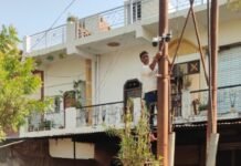 पुलिस अधीक्षक बलरामपुर के निर्देशानुसार,जनपद में शान्ति एवं सुरक्षा व्यवस्था को और अधिक प्रभावी बनाने हेतु ऑपरेशन त्रिनेत्र के तहत अन्तर्जनपदीय बॉर्डरों पर लगवाए गए उच्च गुणवत्ता वाले अत्याधुनिक तकनीक से युक्त CCTV कैमरे*
