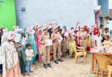 पुलिस अधीक्षक बलरामपुर के निर्देशानुसार पुलिस द्वारा समस्त थाना क्षेत्रांतर्गत मिशन शक्ति जनजागरूकता कार्यक्रम (बहू-बेटी सम्मेलन) आयोजित कर, महिलाओं एवं बालिकाओं को सुरक्षा और अधिकारों के प्रति किया गया जागरूक*