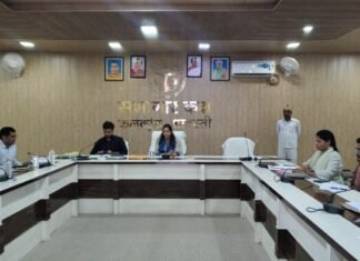 जिलाधिकारी की अध्यक्षता में बेसिक शिक्षा विभाग द्वारा टास्क फोर्स की समीक्षा बैठक सम्पन्न*
