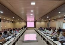 जिलाधिकारी की अध्यक्षता में विशेष संचारी रोग नियंत्रण/दस्तक अभियान के सम्बन्ध में बैठक सम्पन्न*
