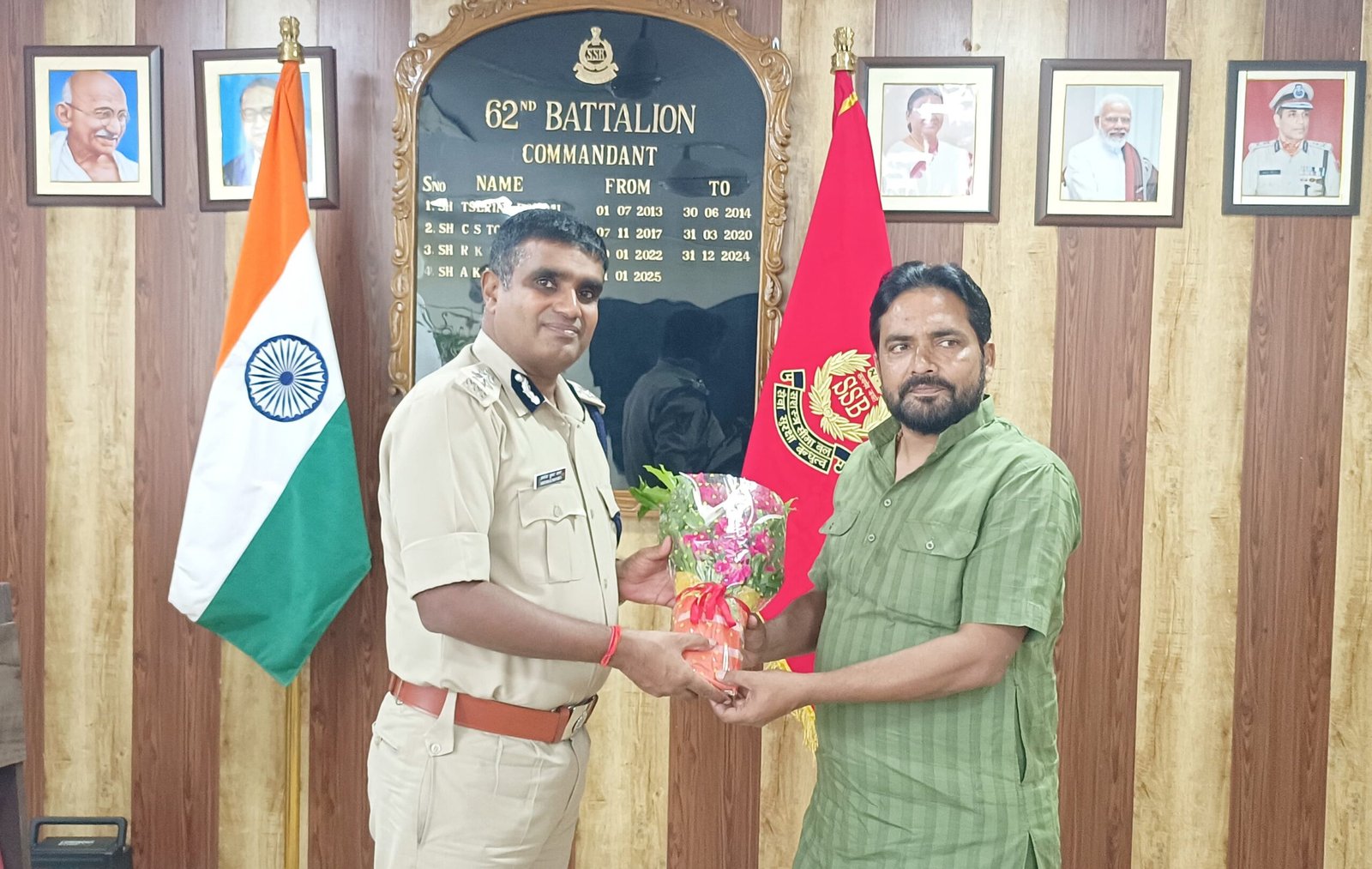 62वीं वाहिनी सशस्त्र सीमा बल, भिनगा के कार्यक्षेत्र के शहीद लेफ्टिनेंट कर्नल सुशील कुमार चौधरी के परिवार को किया गया सम्मानित