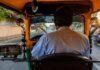 सिर्फ ₹10 के छुट्टे के लिए खूनी विवाद, ऑटो ड्राइवर ने पत्नी-बच्चों के सामने दम तोड़ा