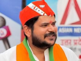 UP: ‘सपा अध्यक्ष को चूड़ियां भेंट करेगी बीजेपी…’, शिवेंद्र सिंह के बयान से रायबरेली की सियासत गरम
