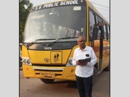 UP: स्कूली बच्चों की सुरक्षा को लेकर सख्त हुआ परिवहन विभाग, 35 वाहनों के चालान, 6 सीज