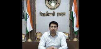 UP: दाऊजी मेले के बीच हाथरस जिलाधिकारी अतुल वत्स का तबादला, सत्य प्रकाश पटेल होंगे नए डीएम