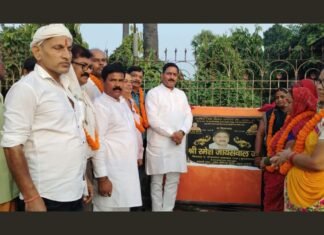 UP: भोजपुर में 9.15 लाख की लागत से सीवर व इंटरलॉकिंग सड़क का शिलान्यास