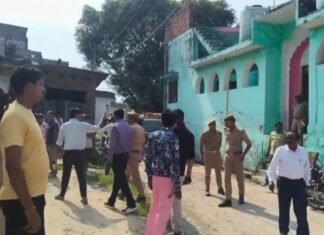 UP: बिजनौर में मस्जिद परिसर के कुएं पर विवाद, हनुमान चालीसा आयोजन का पोस्टर वायरल, पुलिस अलर्ट